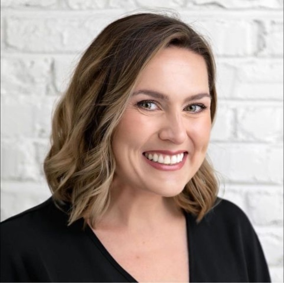 Meet your Posher, Lilly - Picture 1 of 1